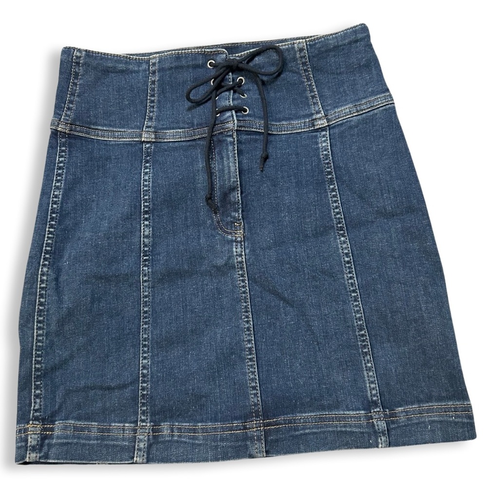 Free people lace up denim mini skirt Sz 4